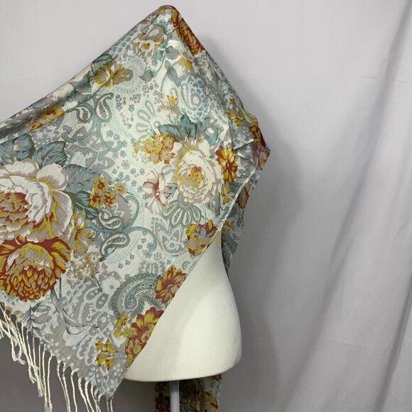 Artisan Design Scarf Fringe Edges Gray Paisley Floral Scarves 29 x 12 inches - Picture 3 of 7